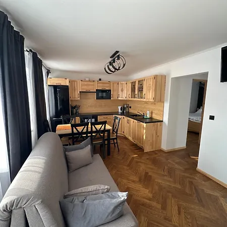 U Mocarnego Apartment *